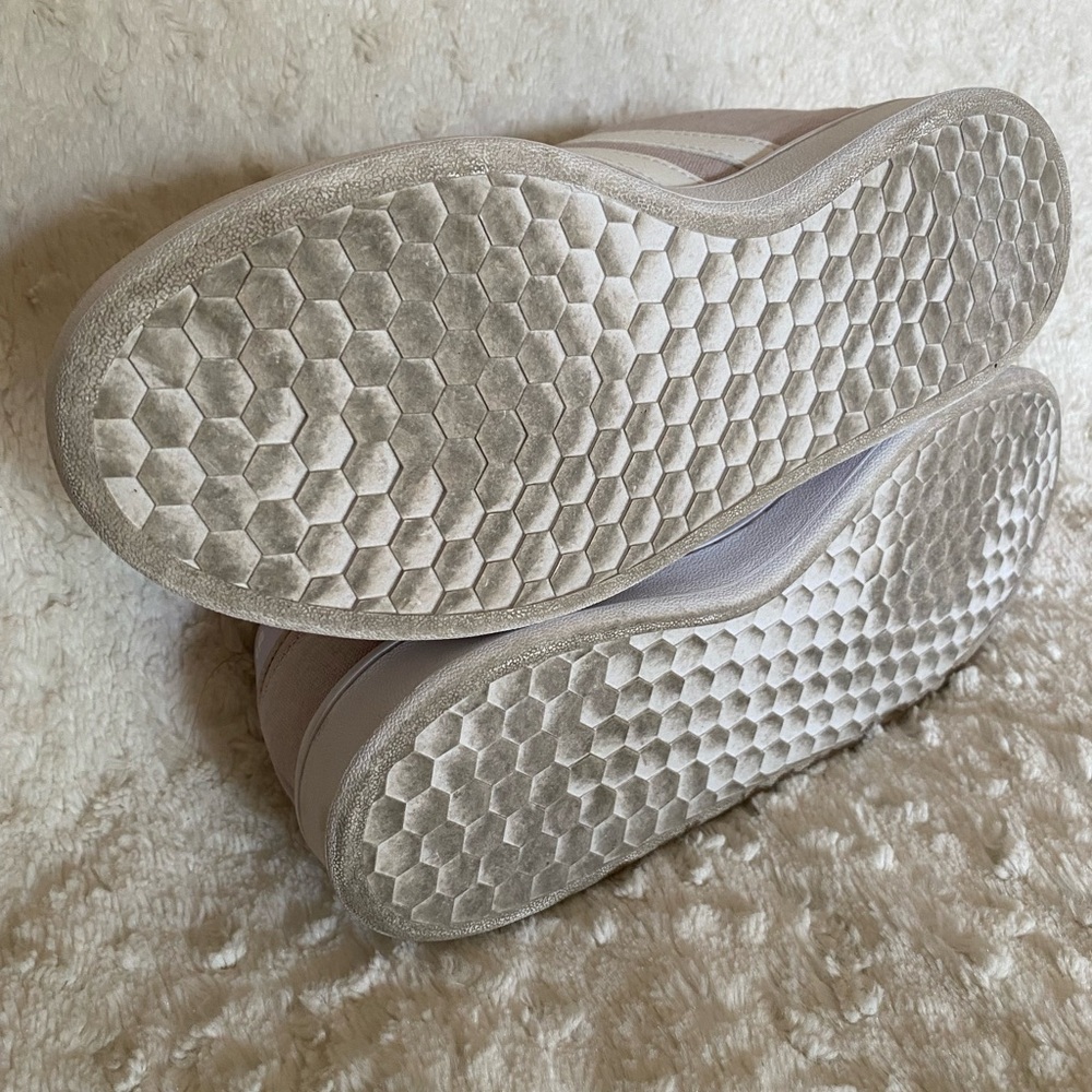 Adidas Women's lavender Sneakers W10.5 - Picture 9 of 9